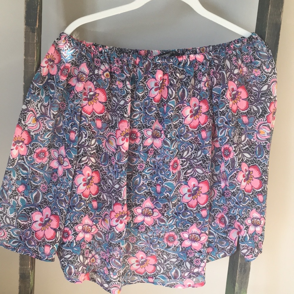 2/$20 Express off the shoulder floral blouse